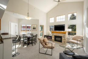 Deluxe 3 Bedroom In The Village With Exceptional Views Of Whistler And Blackcomb
